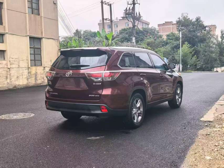 Toyota Highlander 2.0T AWD 7-Seat Luxury 9