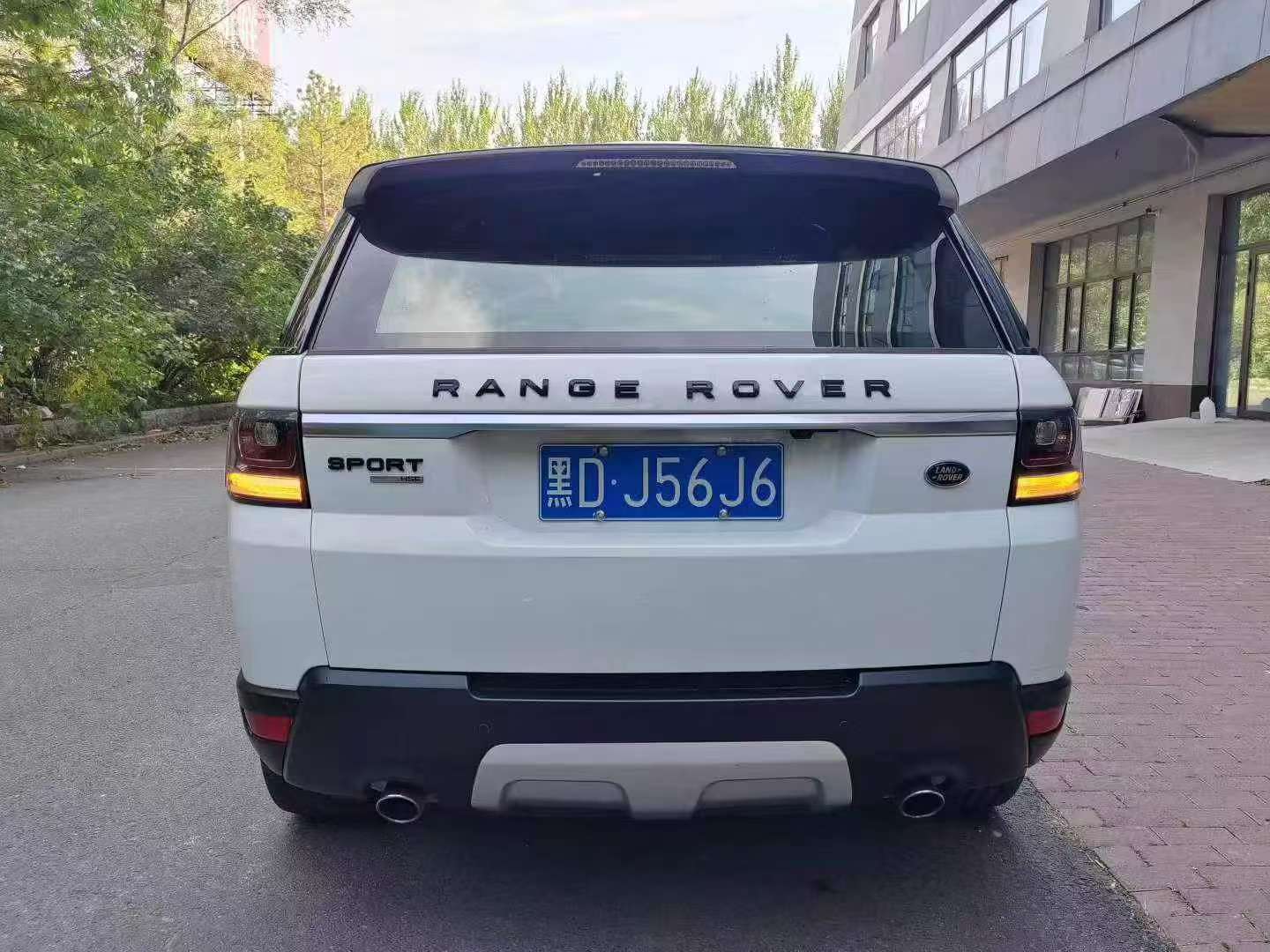 Land Rover Range Rover Sport 2015 3.0T AWD 8