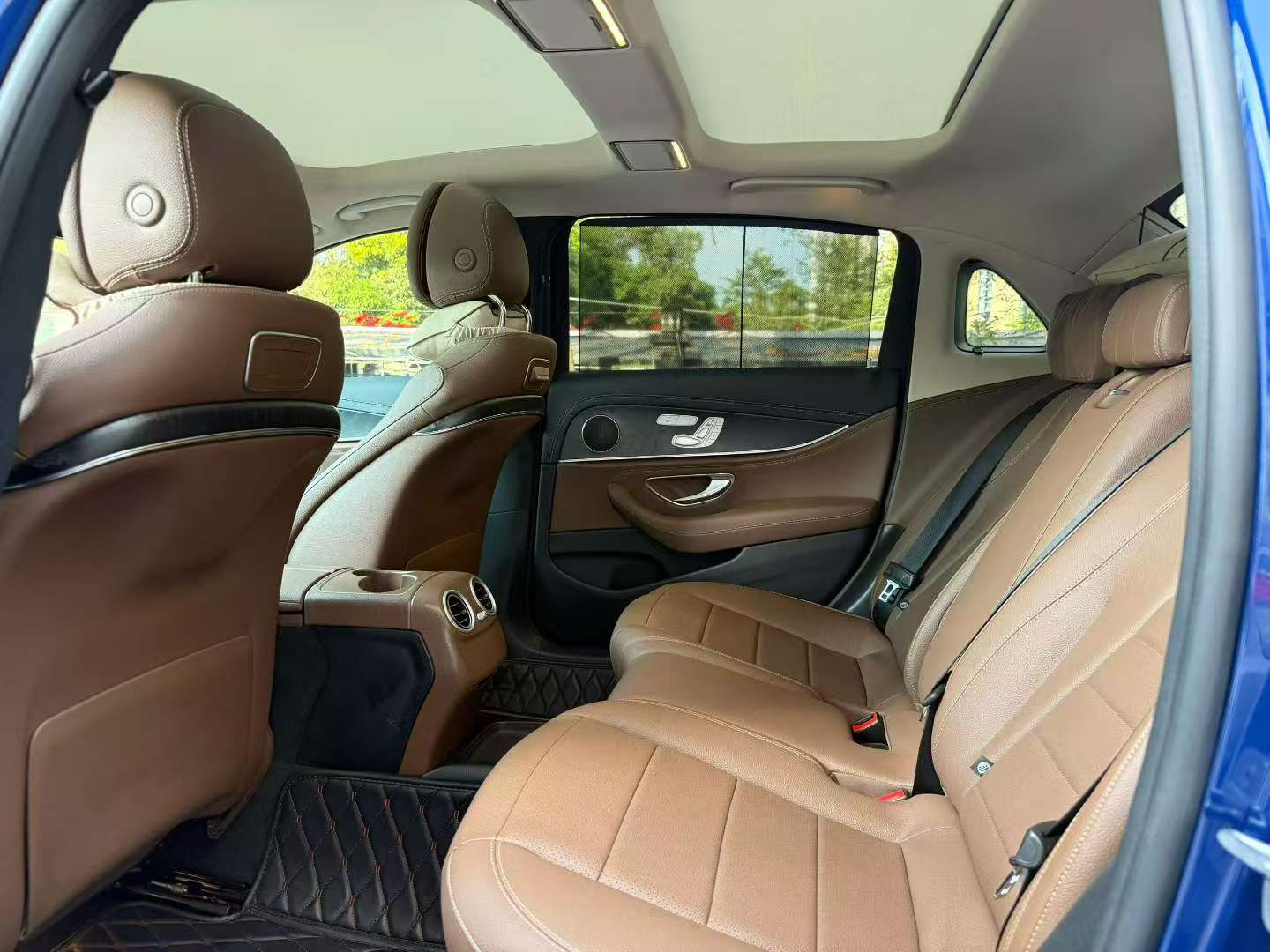 Mercedes-Benz E-Class 2019 E300L Sport Luxury 7