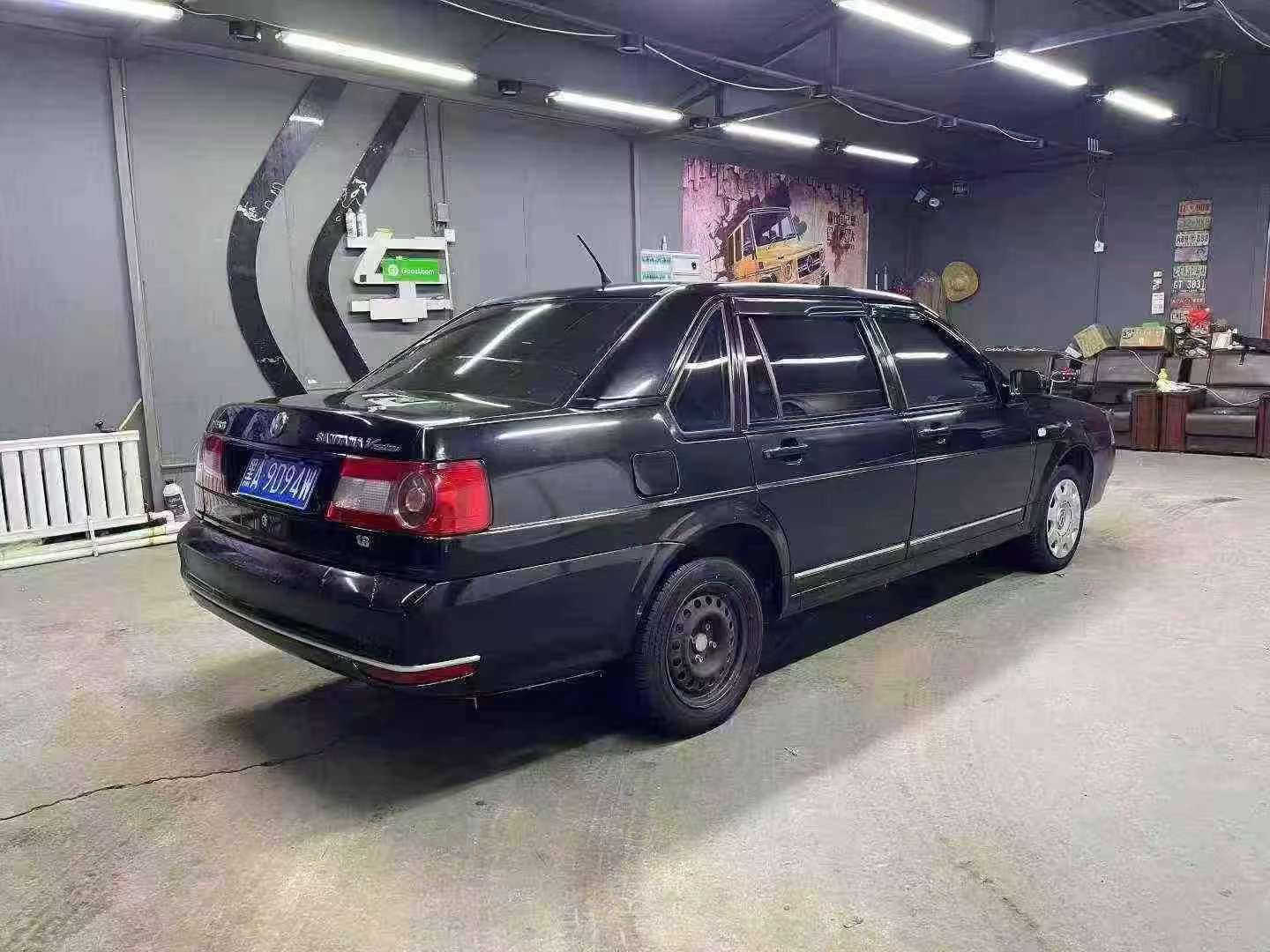 Volkswagen Santana Jue 2013 1.8 Manual 4