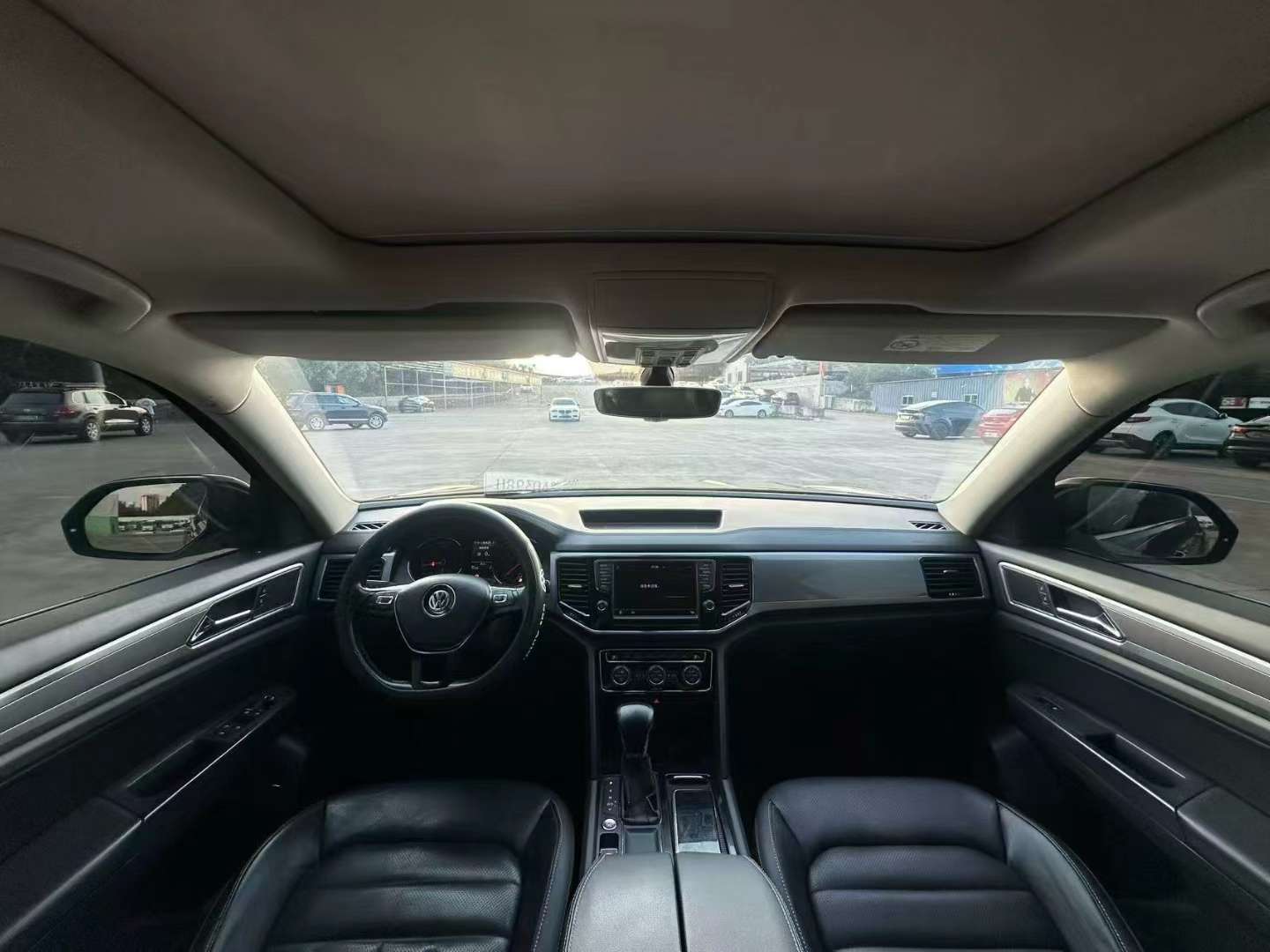 Volkswagen Teramont 7-Seat Luxury Edition 5