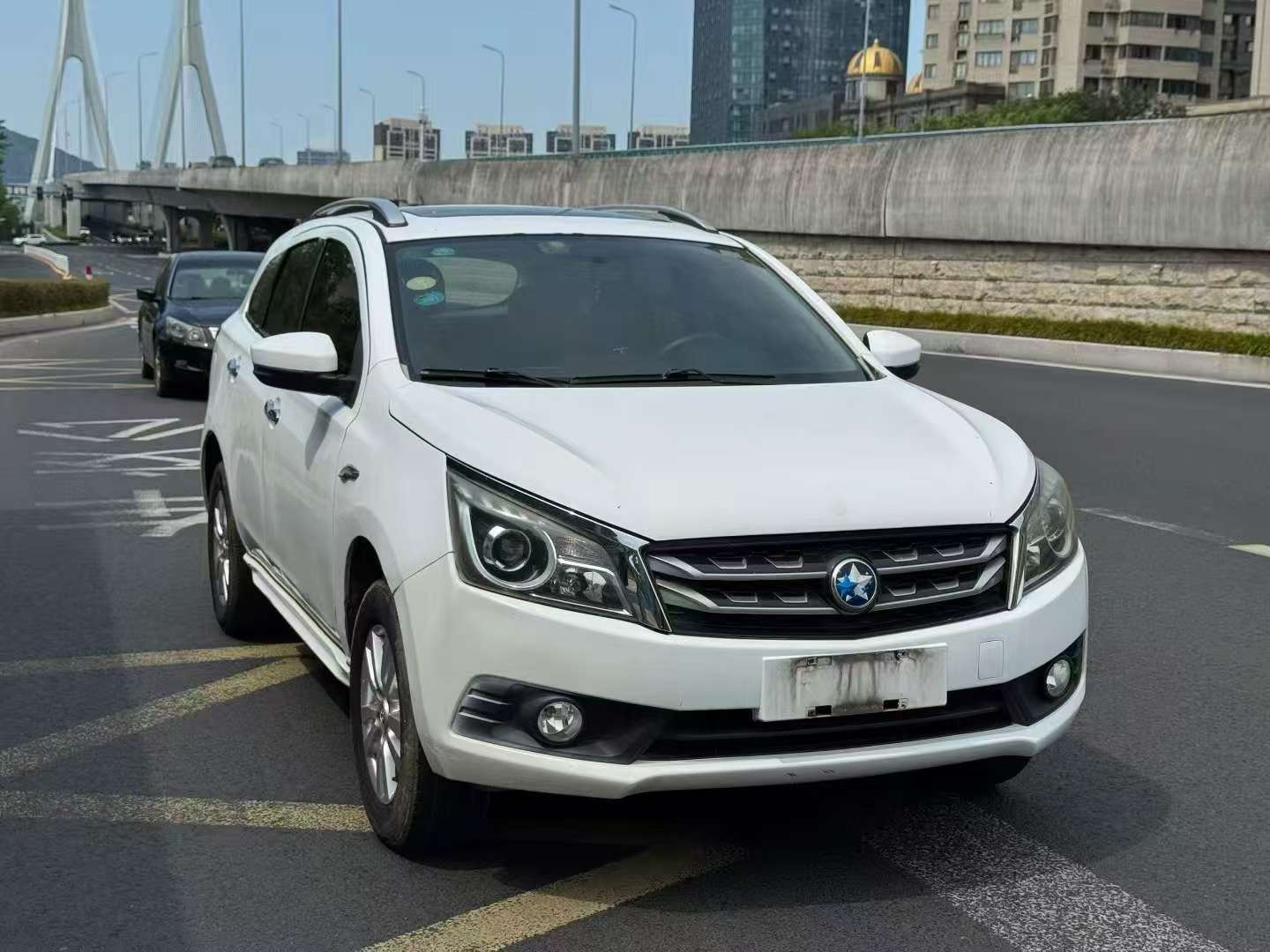 Venucia T70 2.0L Automatic Sunroof 3