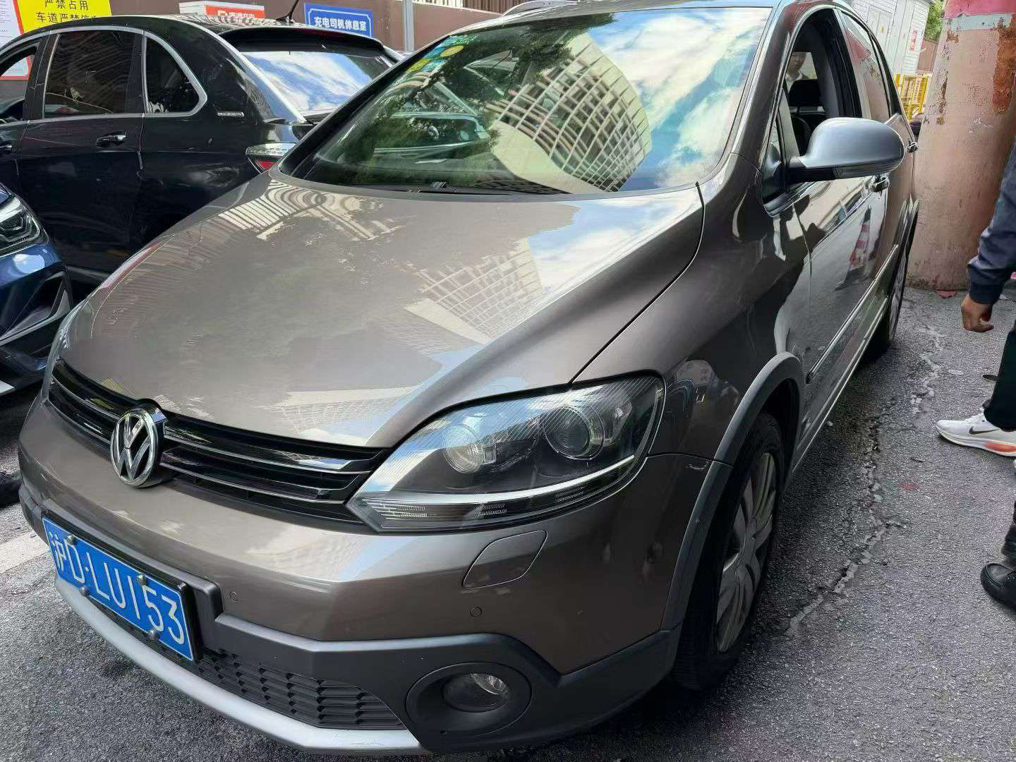 Volkswagen Golf Sportsvan 2014 1.4 Automatic Sunroof