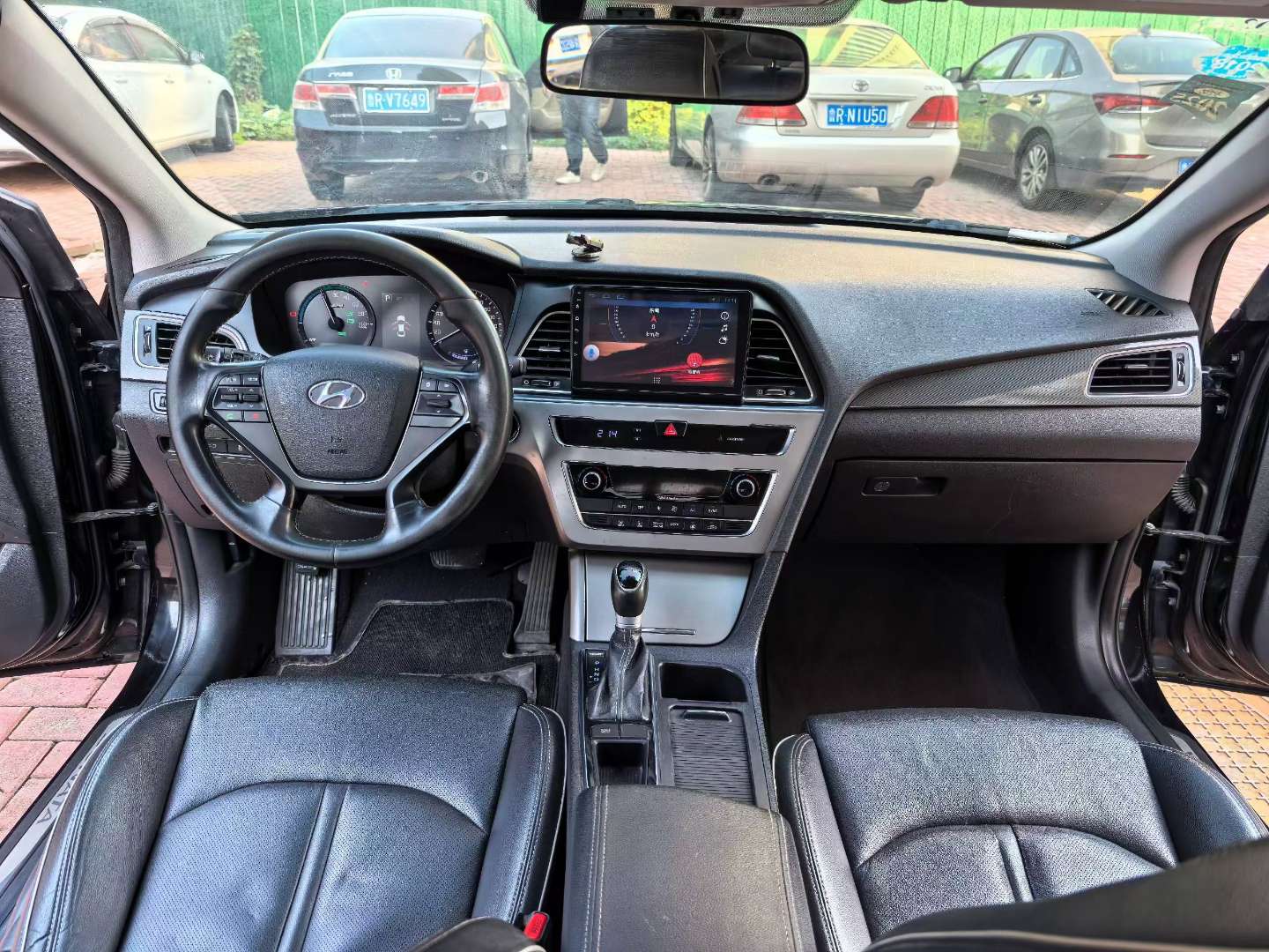 Hyundai Sonata 2.0 Hybrid HE Smart Edition 6