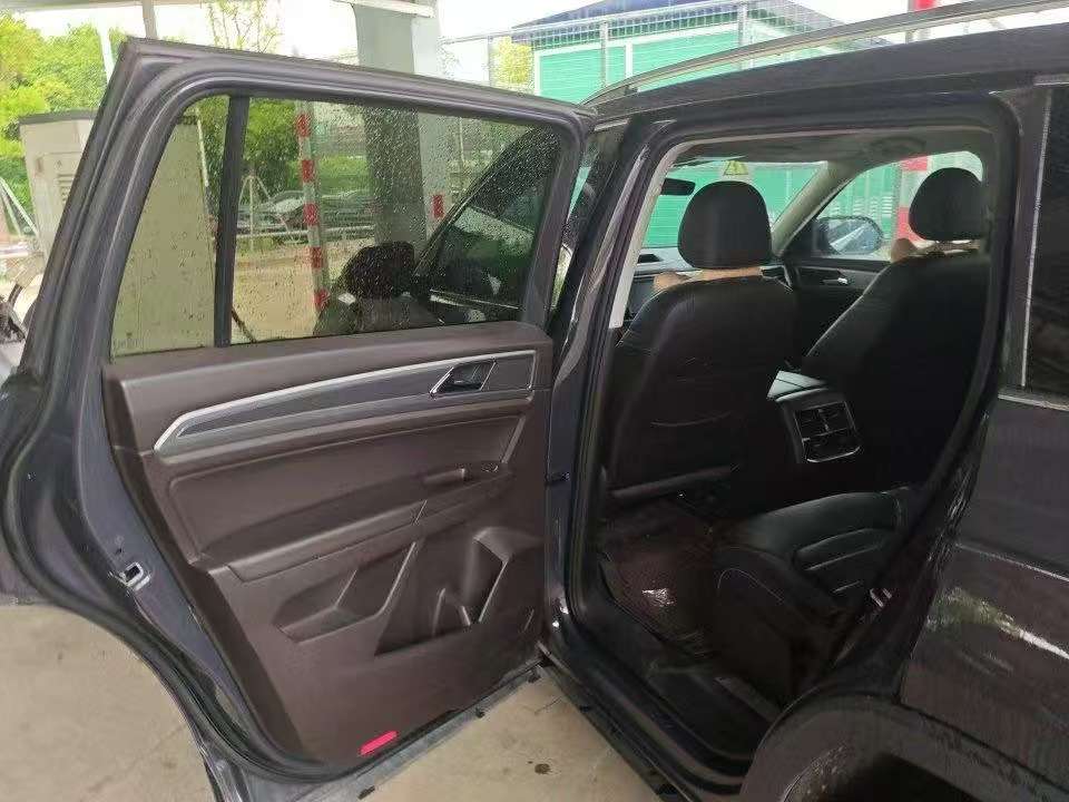 Volkswagen Teramont 2.5T 530 V6 4WD Luxury Edition 6