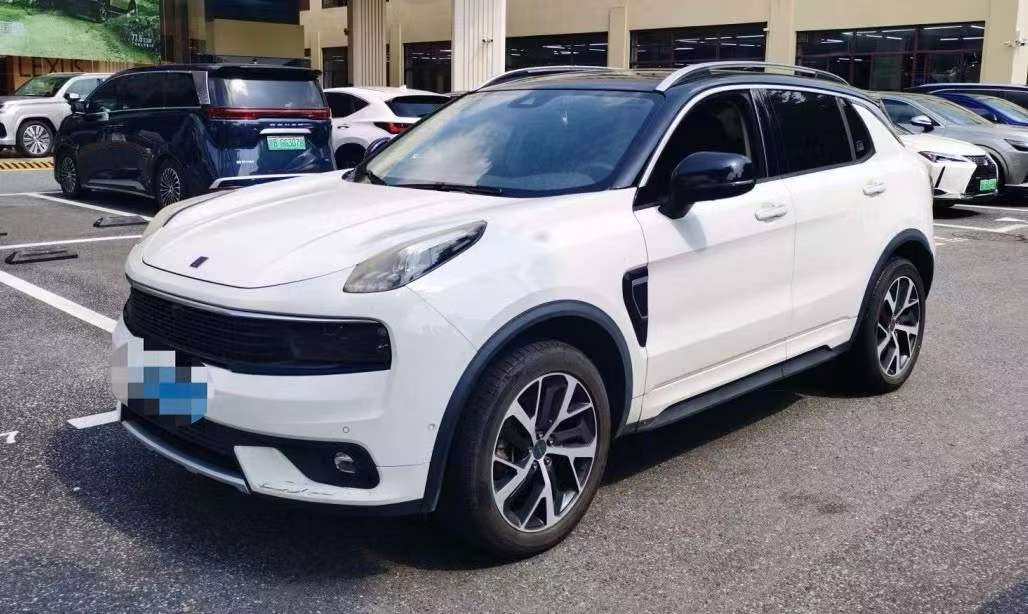Lynk & Co 01 2.0T Automatic Sunroof 4WD Jing Pro Top Trim