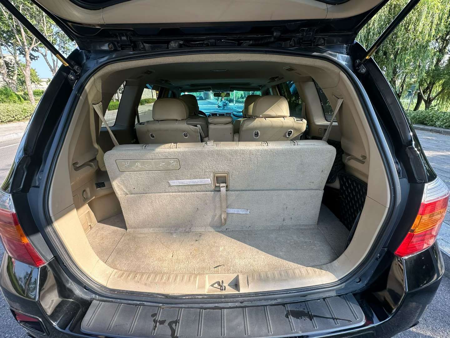 Toyota Highlander 2010 3.5L 7-Seater 4