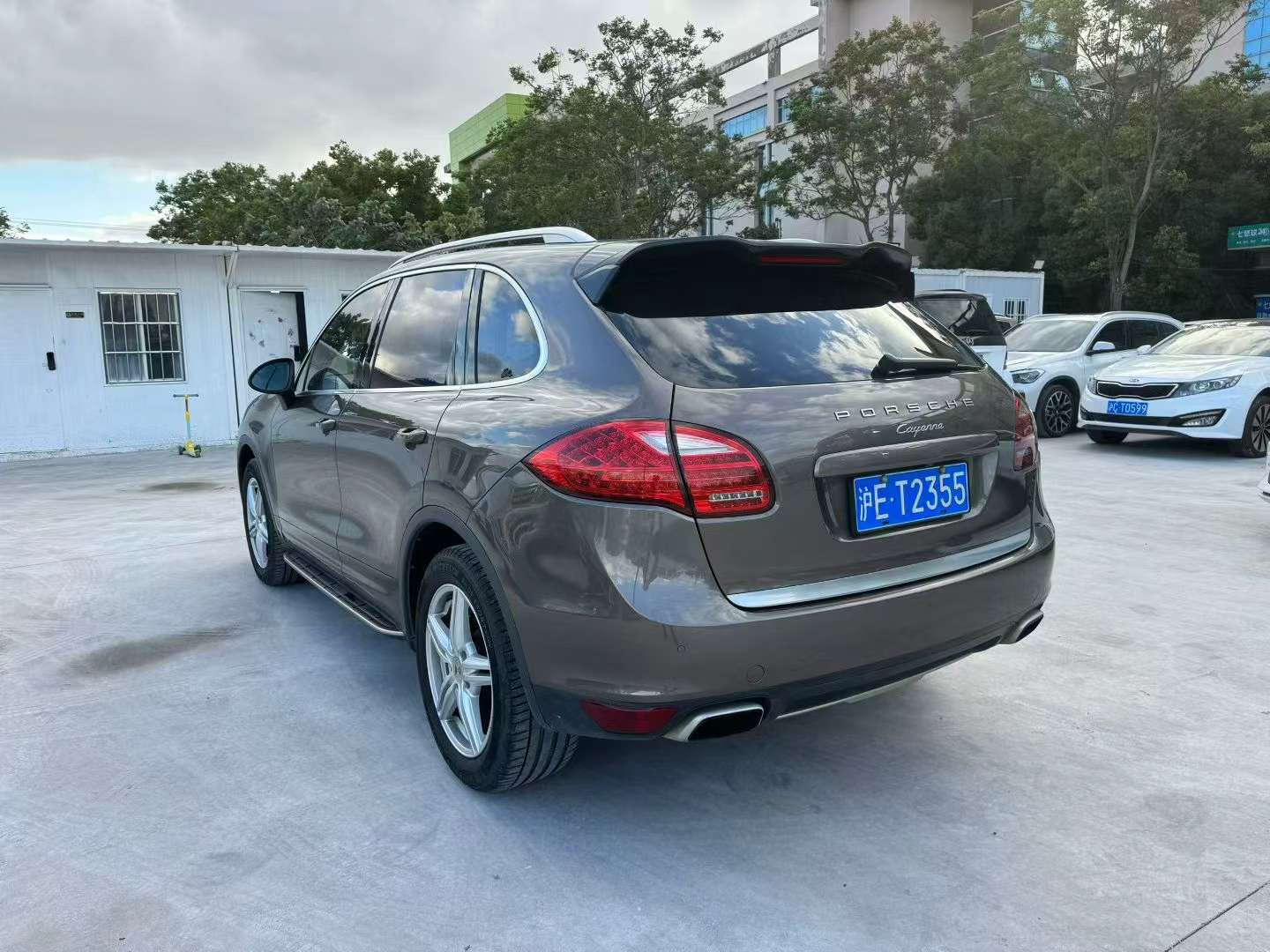 Porsche Cayenne 9
