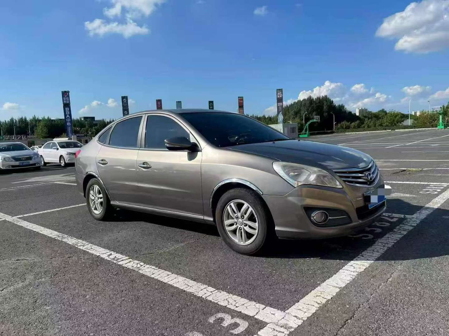 Hyundai Elantra 2011 1.6L Automatic High Trim 3