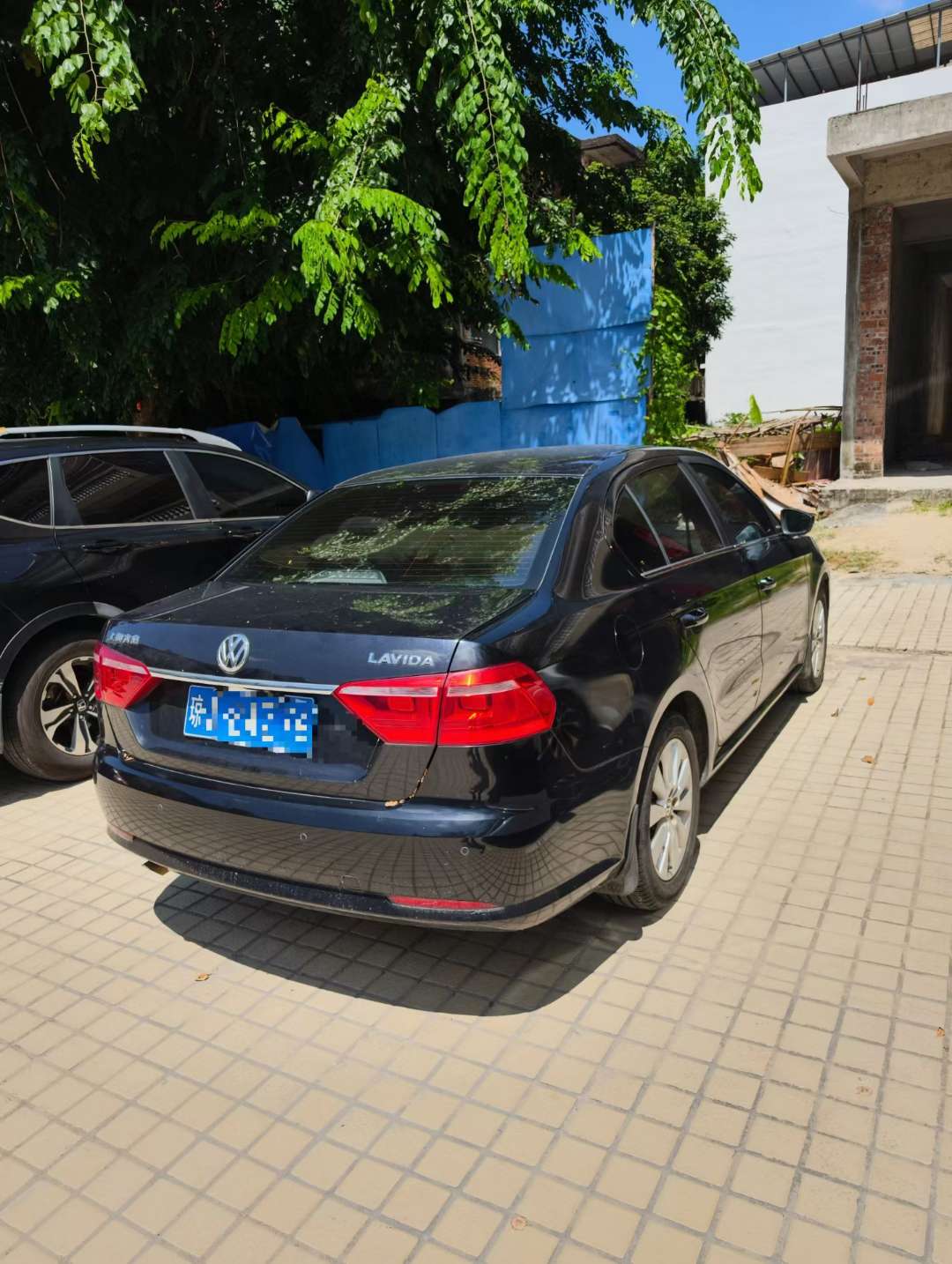 Volkswagen Lavida 1.6 Automatic 2