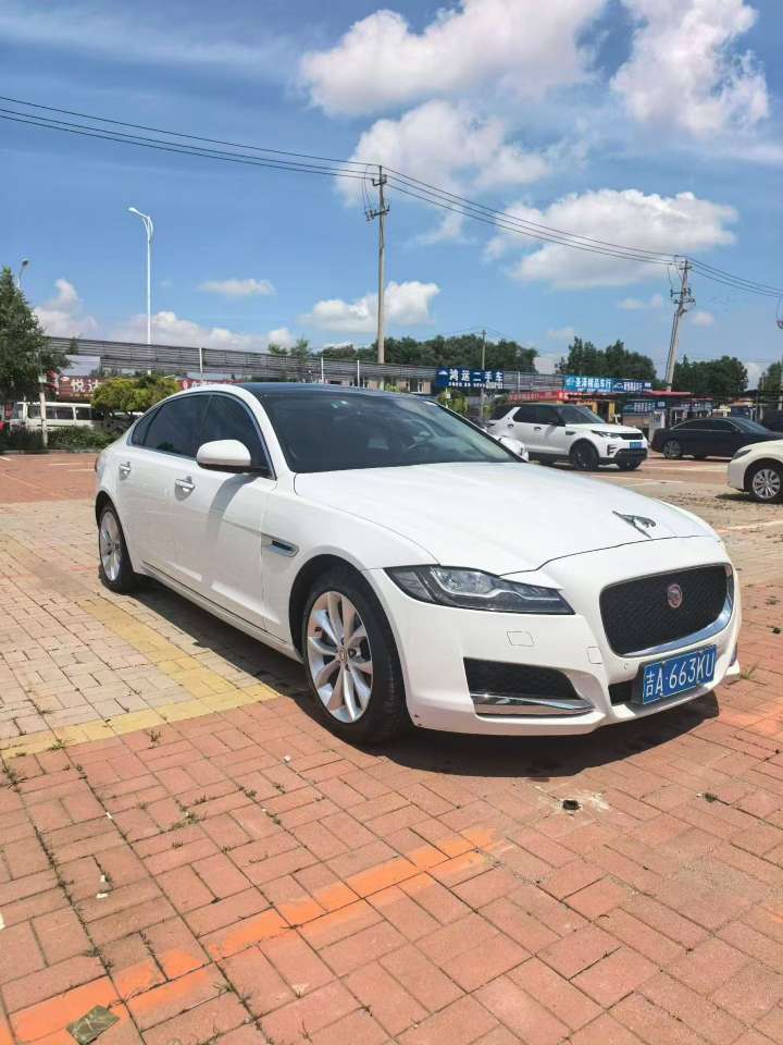 Jaguar XFL 3