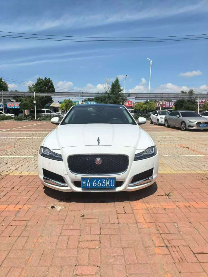 Jaguar XFL