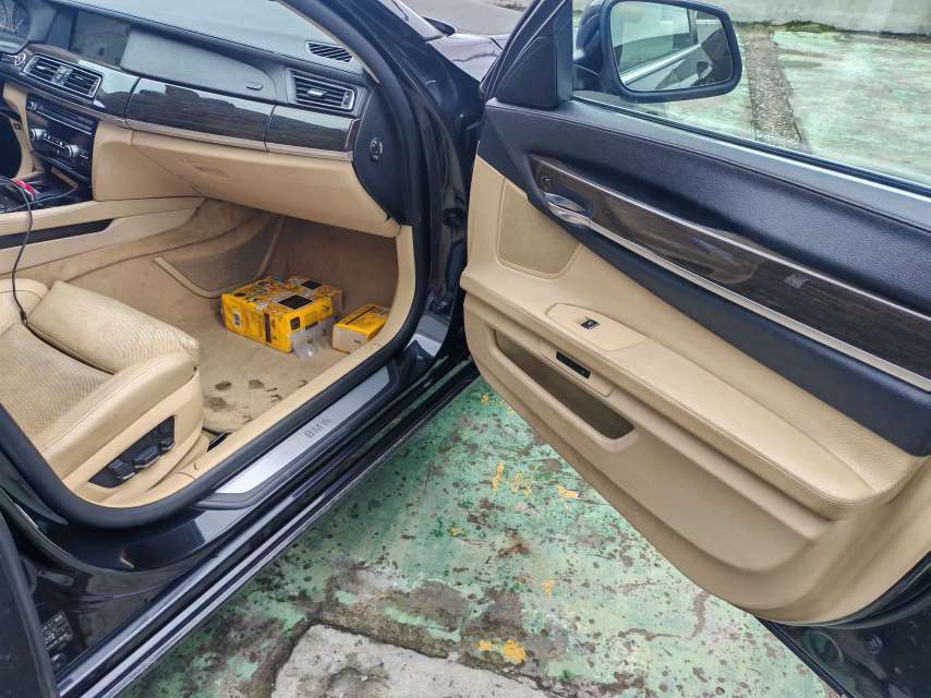 BMW 7 Series 730 3.0 Elegant Edition 4