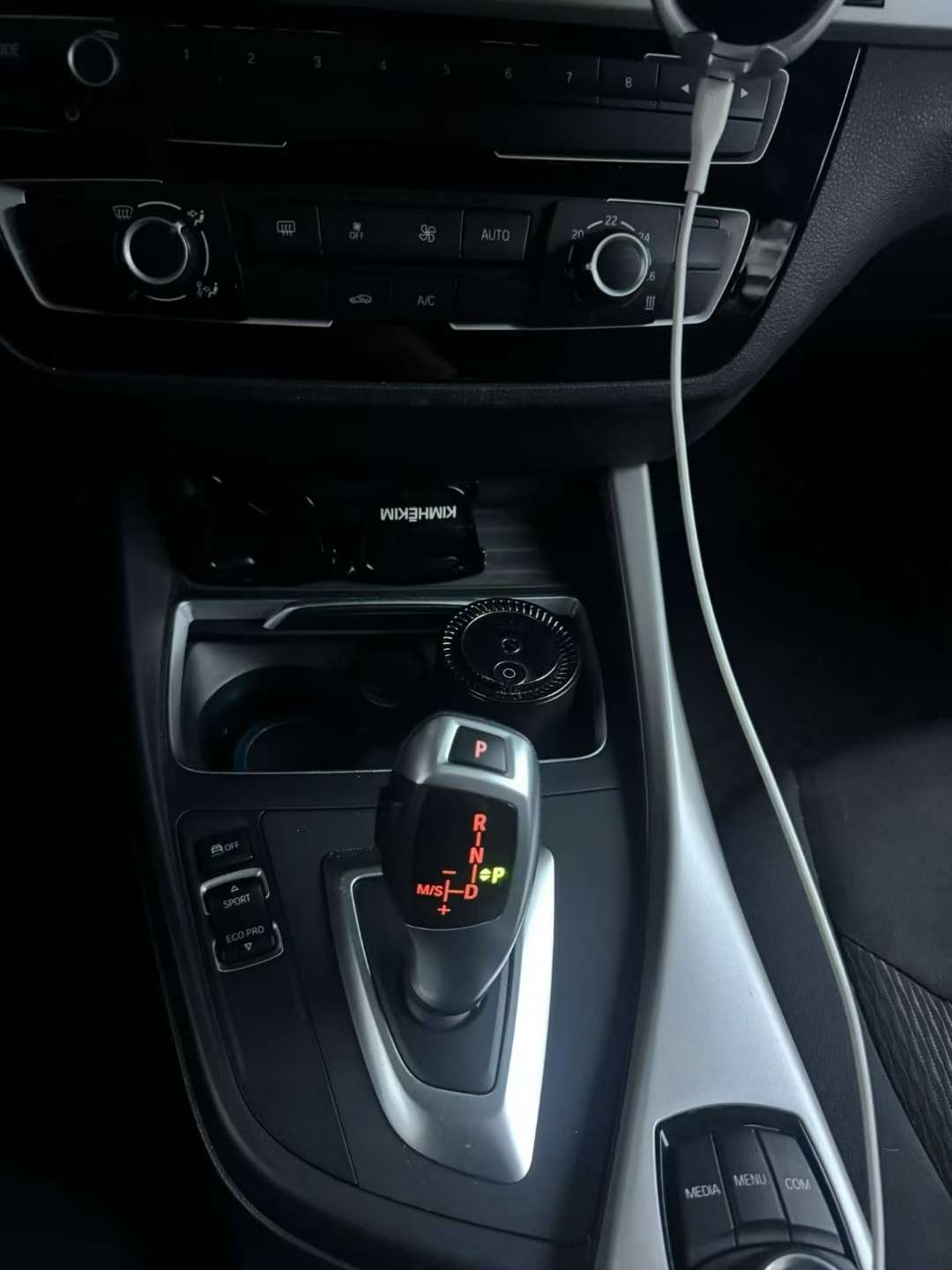 BMW 1 Series 2019 118i Leading Edition 8