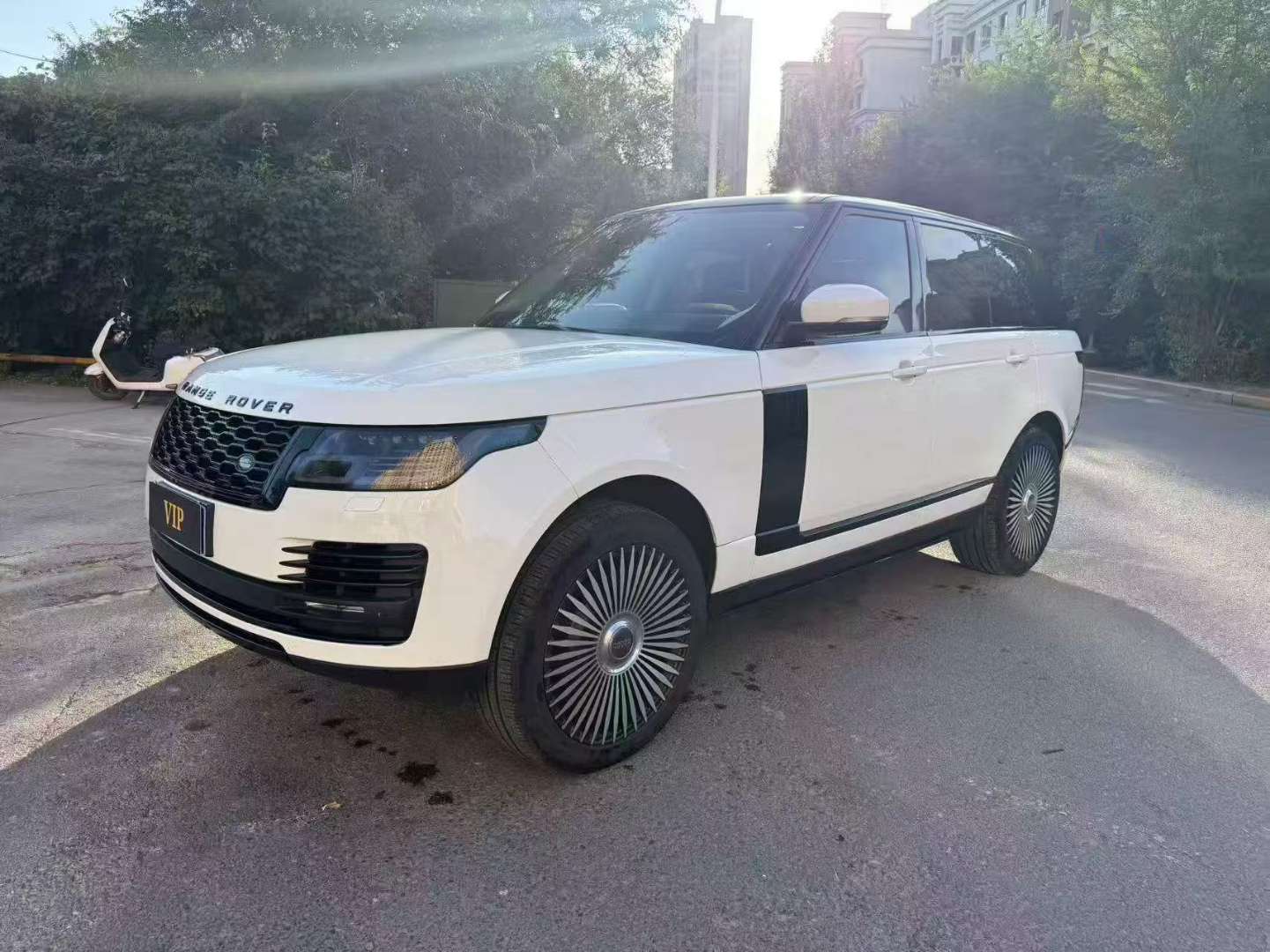 Land Rover Range Rover Executive 2015 3