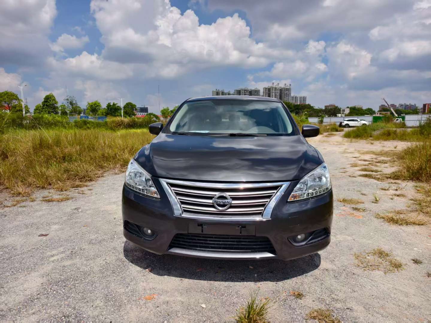 Nissan Sylphy 2013 1.6L Automatic Luxury Edition 2