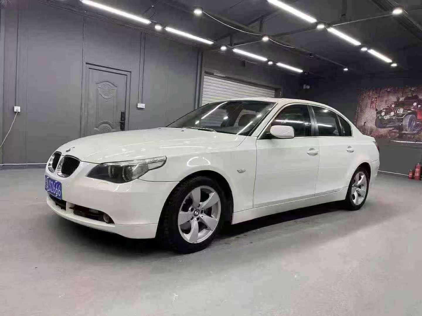 BMW 5 Series 2005 530 2