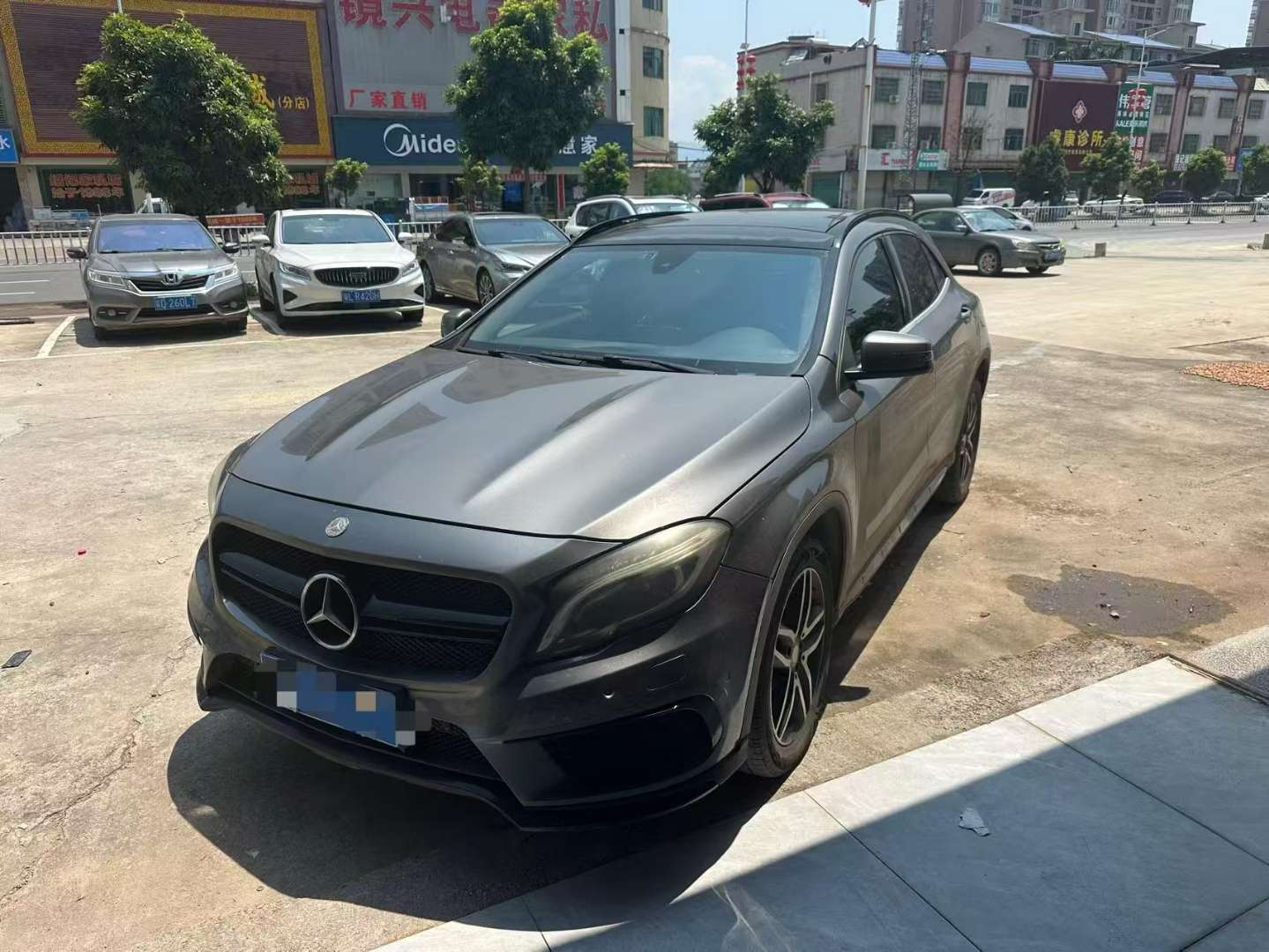 Mercedes-Benz GLA 2016 Fashion 2