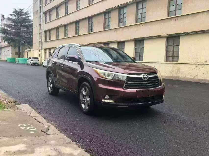 Toyota Highlander 2.0T AWD 7-Seat Luxury