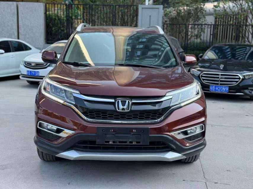 Honda CR-V 2.0L Automatic Sunroof Urban Edition 2