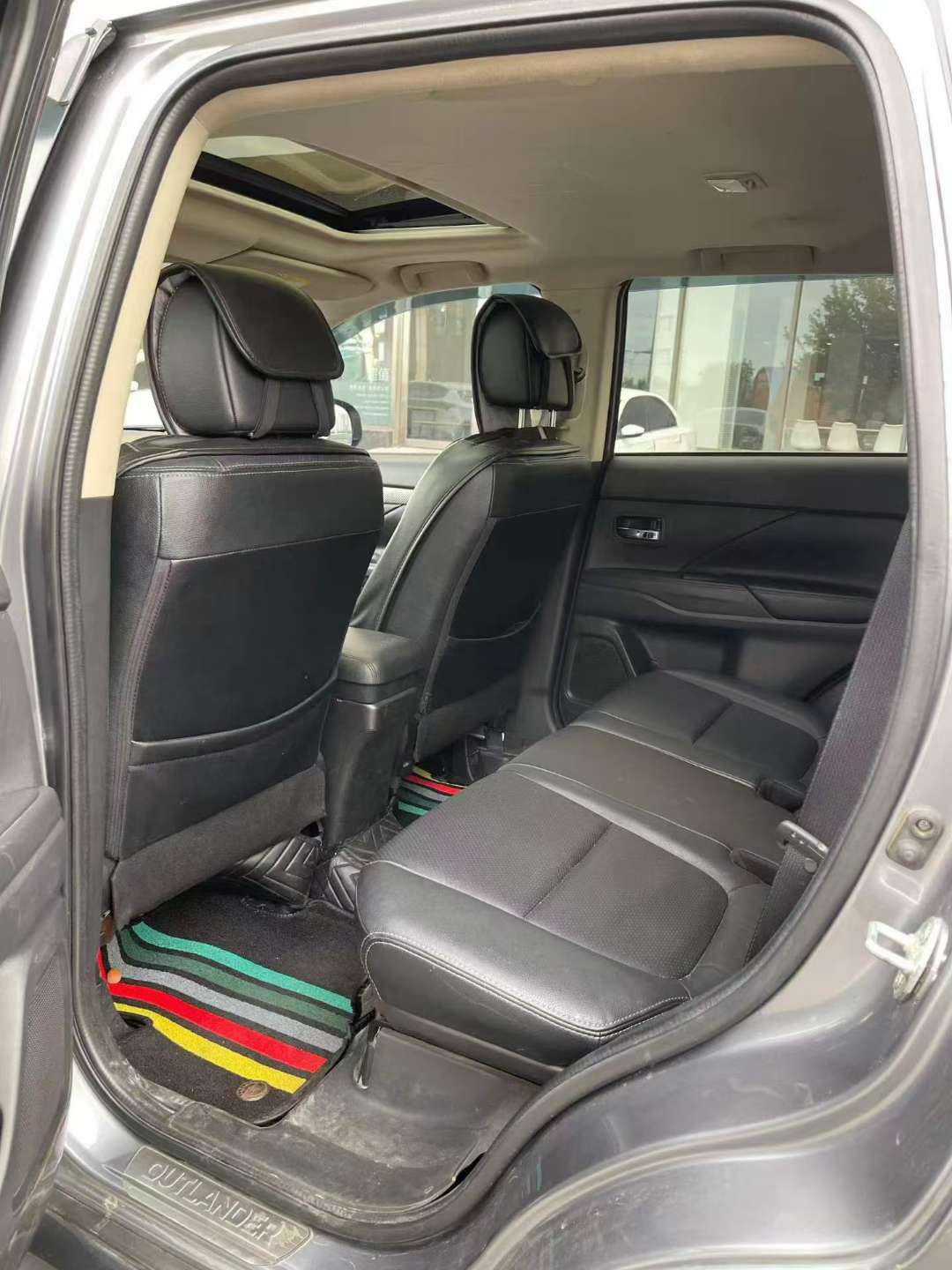 Mitsubishi Outlander 2015 2.4L Automatic AWD 9