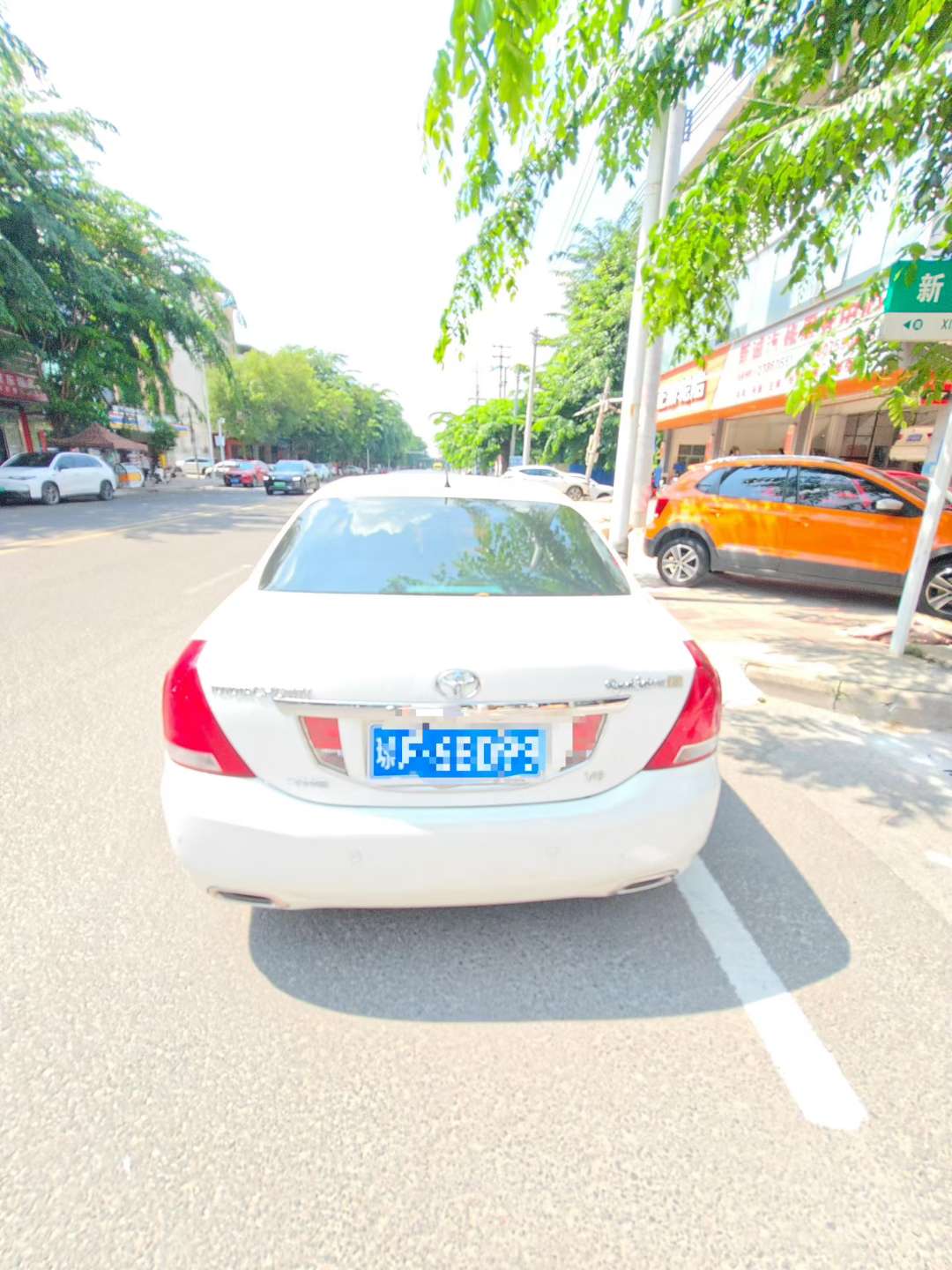 Toyota Crown 2.5 Automatic 3