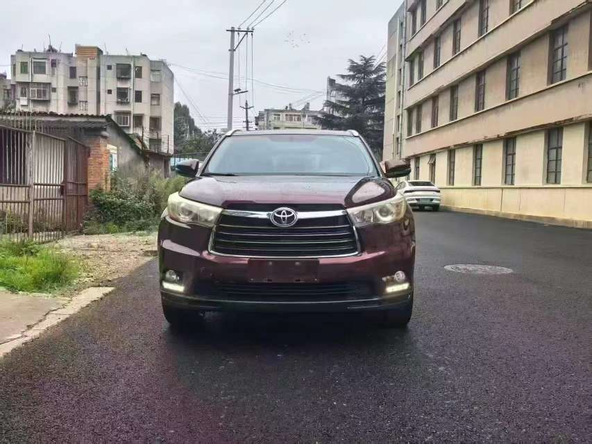 Toyota Highlander 2.0T AWD 7-Seat Luxury 2