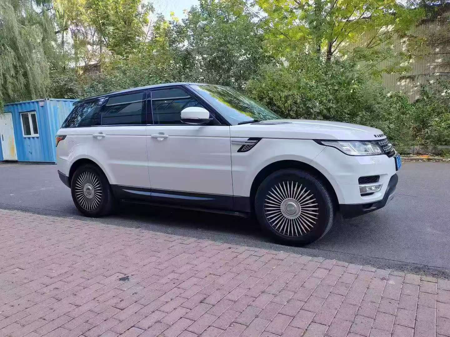 Land Rover Range Rover Sport 2015 3.0T AWD 3