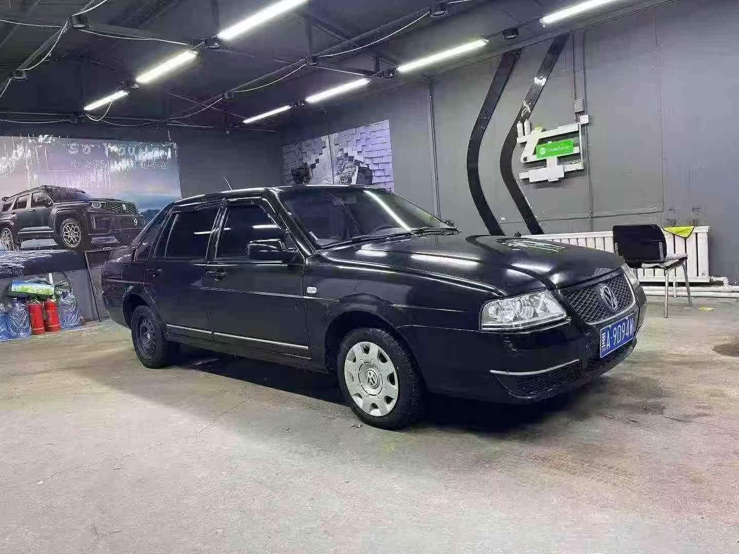 Volkswagen Santana Jue 2013 1.8 Manual 3