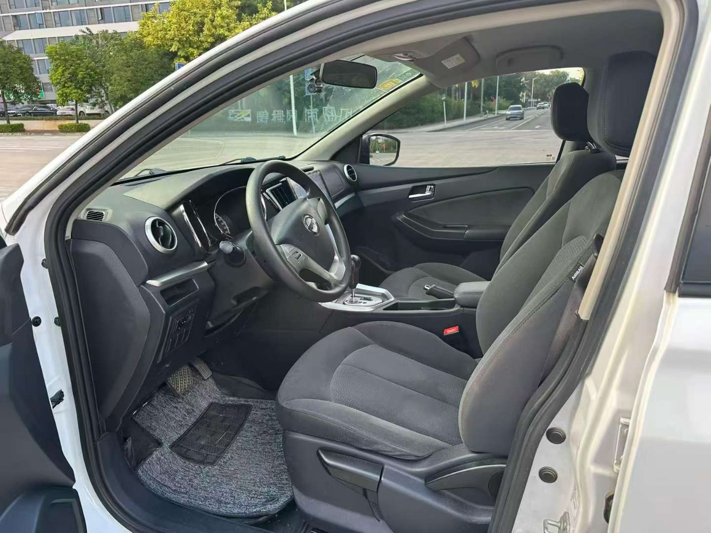 Venucia T70 2WD Rui Xing Edition 5