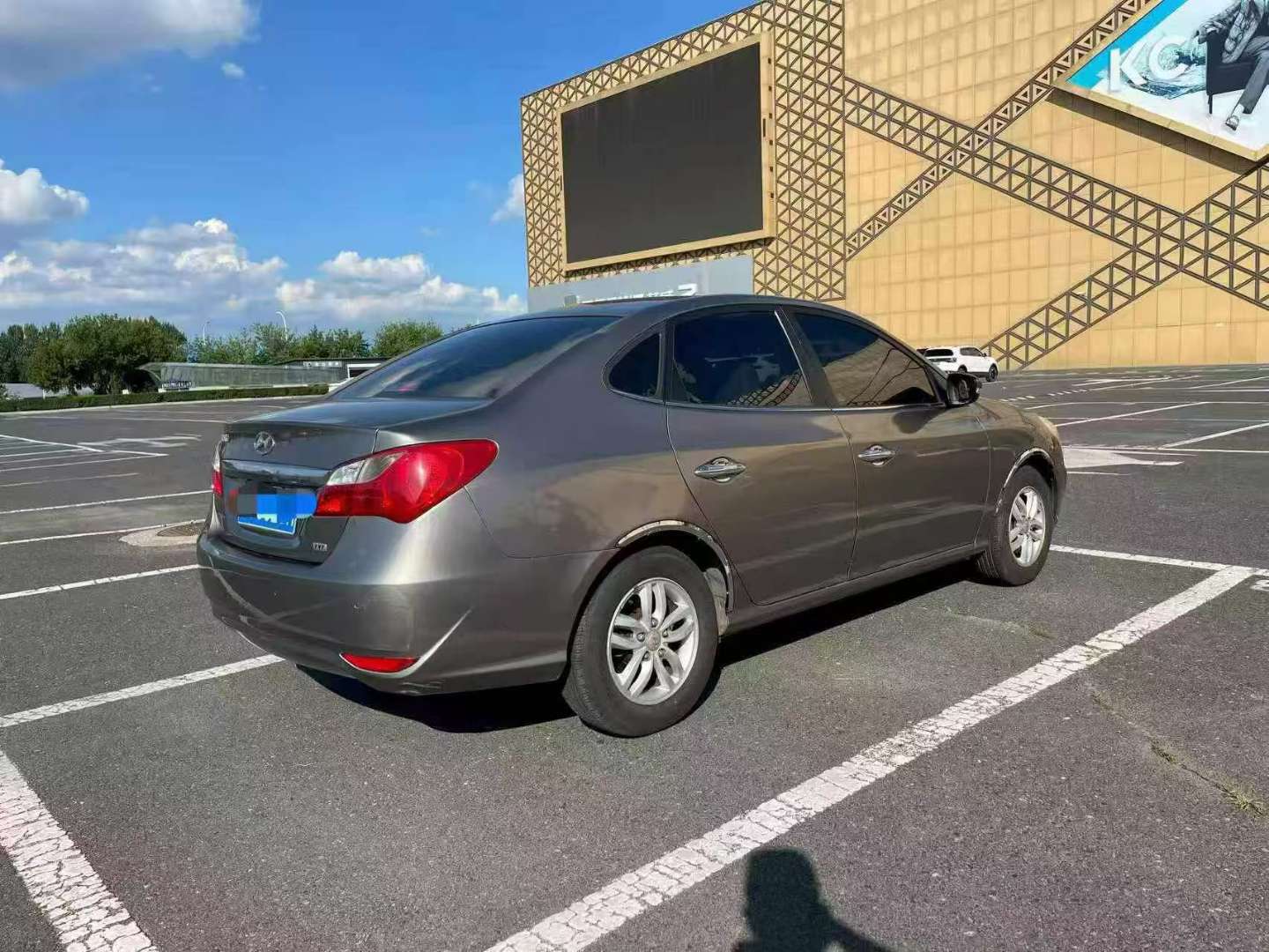 Hyundai Elantra 2011 1.6L Automatic High Trim 4