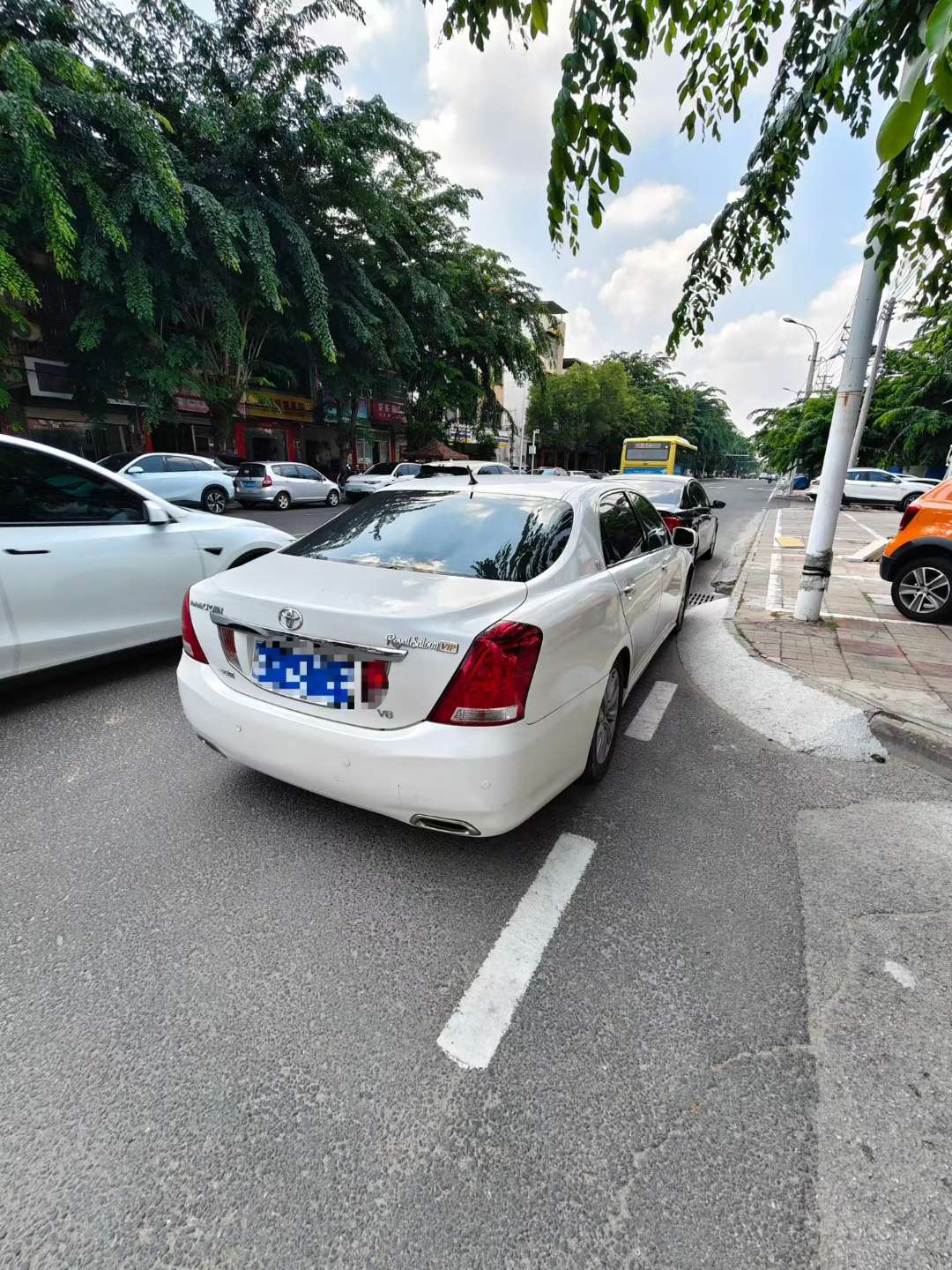 Toyota Crown 2.5 Automatic 4