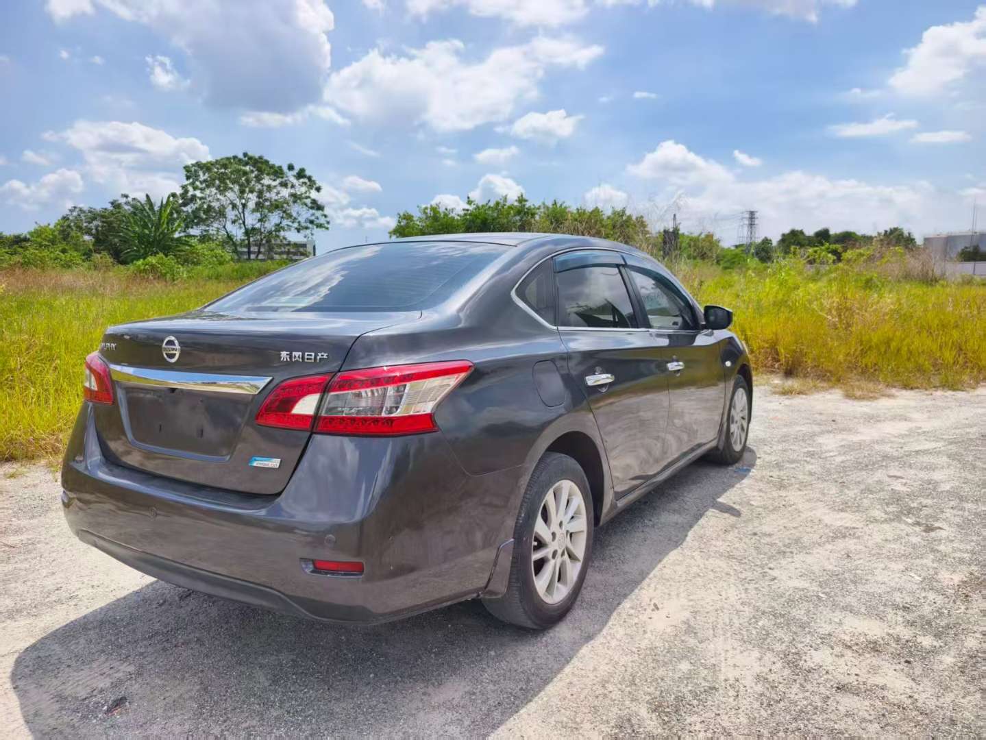 Nissan Sylphy 2013 1.6L Automatic Luxury Edition 4