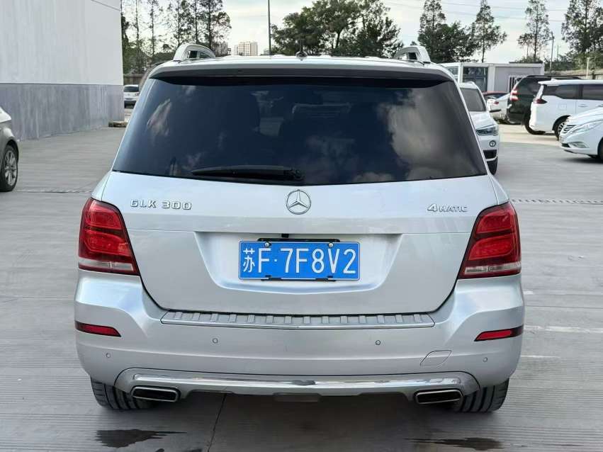 Mercedes-Benz GLK-Class 8