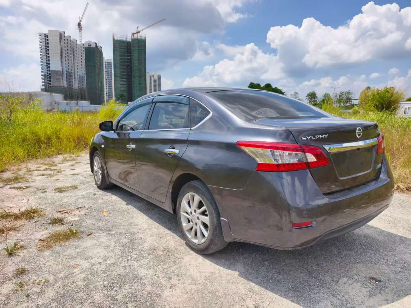 Nissan Sylphy 2013 1.6L Automatic Luxury Edition 6