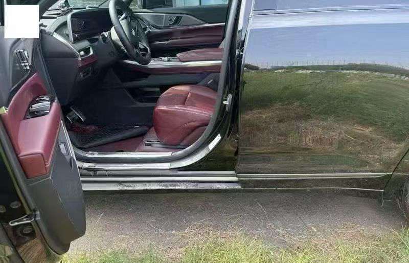 Cadillac XT5 2025 Platinum Top Trim 2