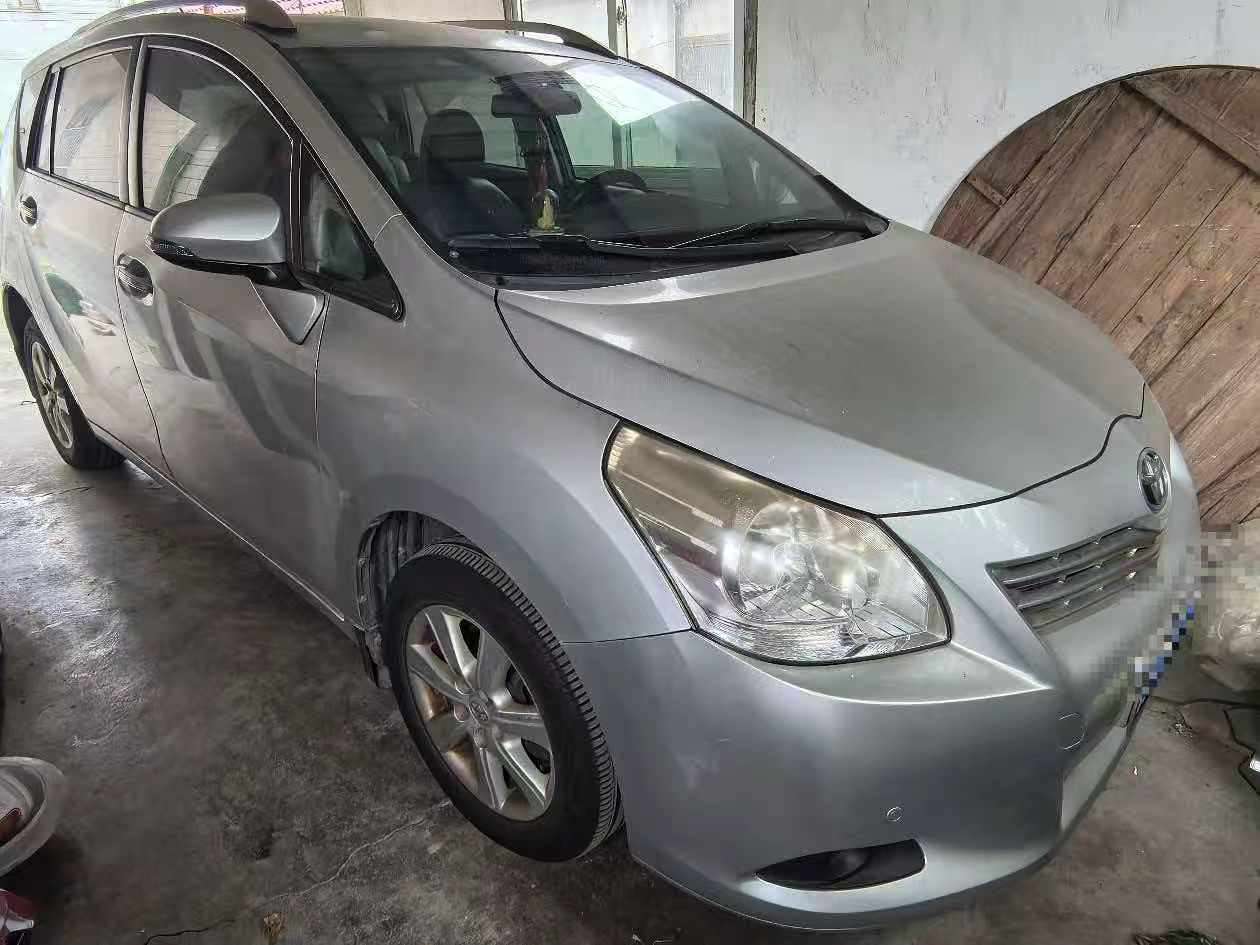Toyota Yizhi 2013 1.8L Automatic 5