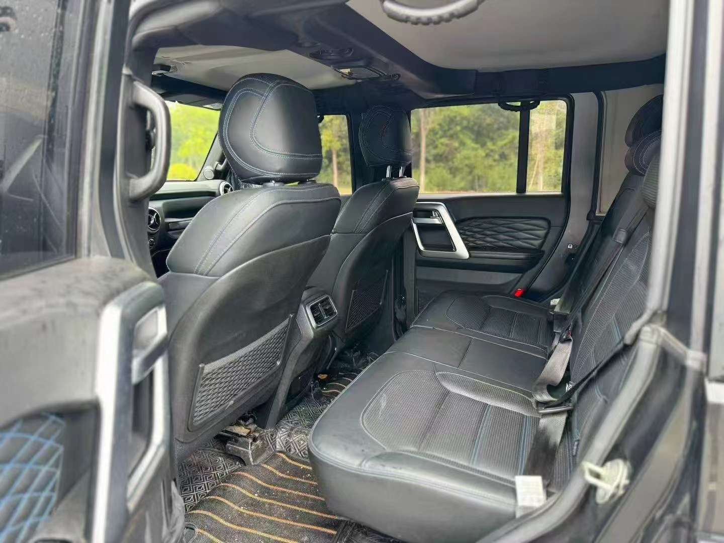 Beijing BJ40 2.0T Diesel 4WD Automatic Blade Knight 6