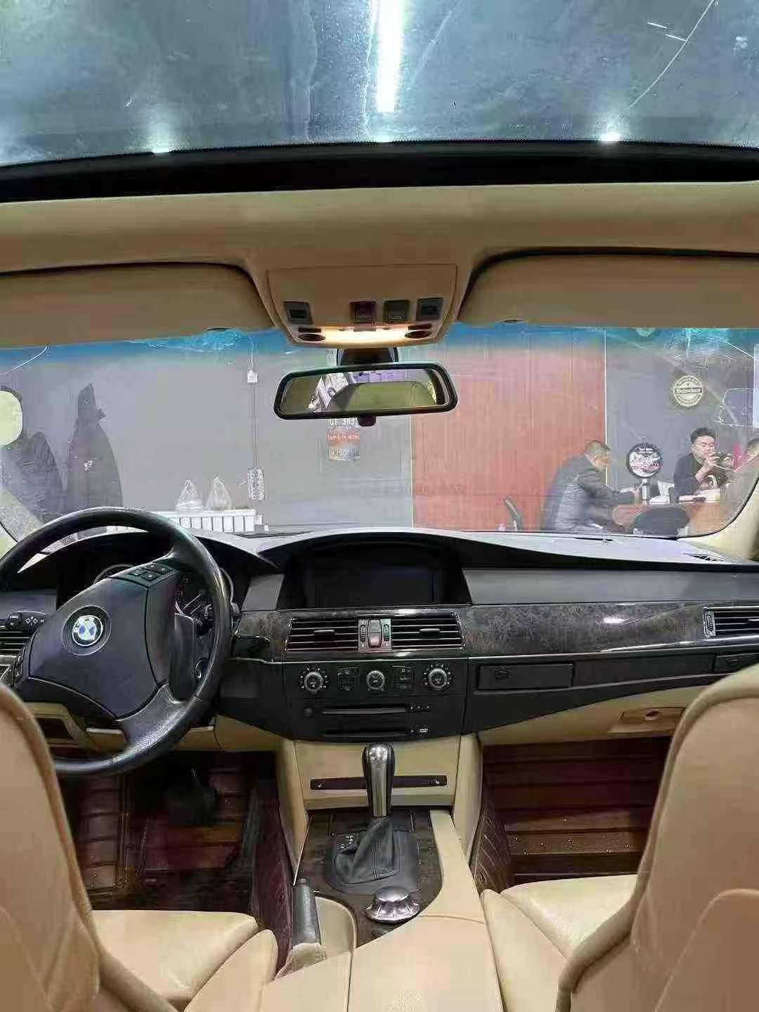 BMW 5 Series 2005 530 8