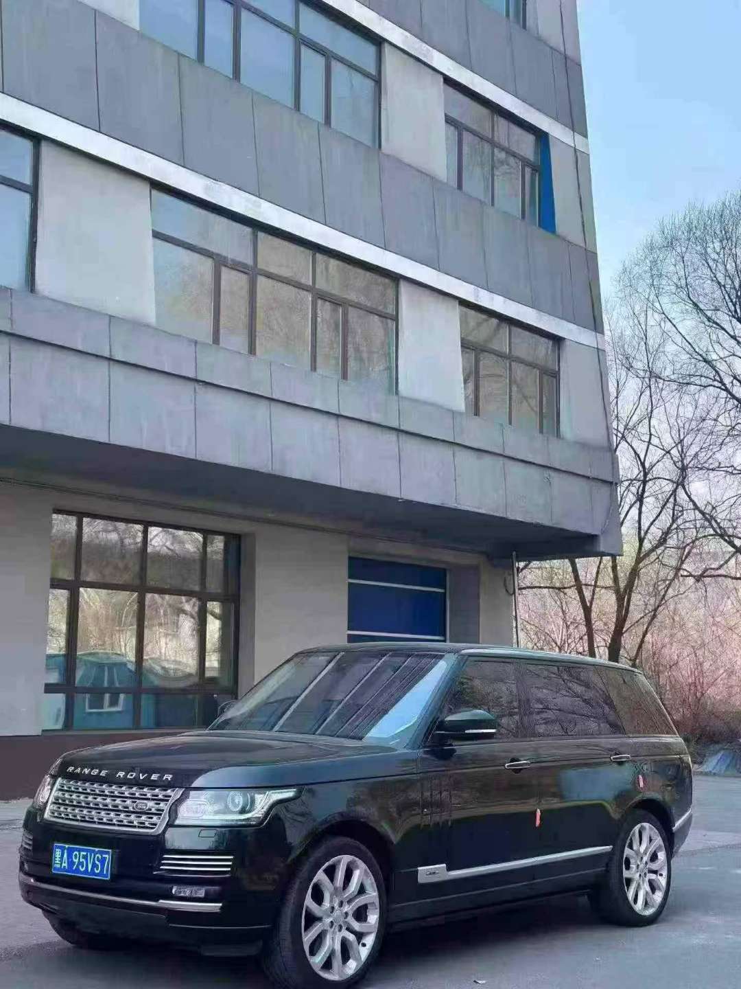 Land Rover Range Rover 5.0T Vautour Extended Four-Seater 2