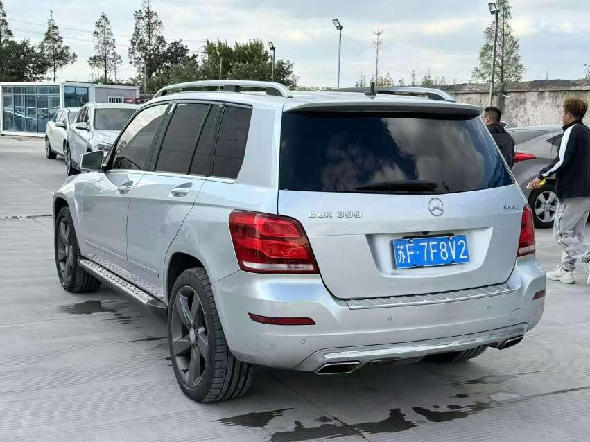 Mercedes-Benz GLK-Class 9