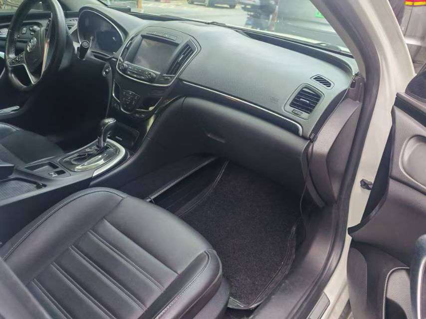 Buick Regal 4