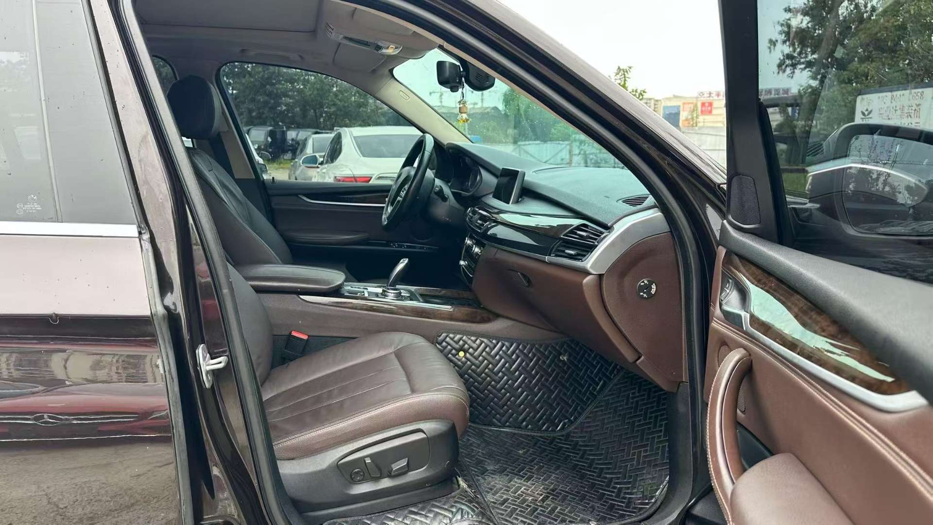 BMW X5 2014 3.0T Elegant Edition 7