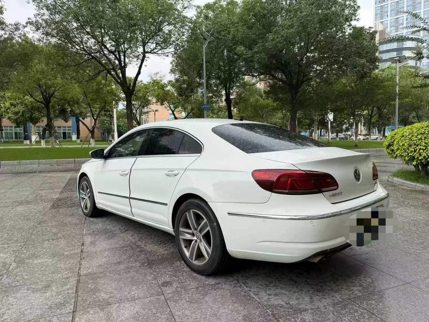 Volkswagen CC 1.8T Luxury High Trim 2