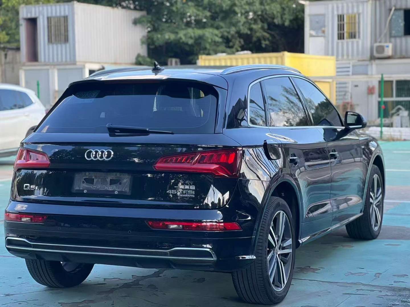 Audi Q5L 2020 2.0T Automatic Sunroof 45 Prestige Fashion Trim 3