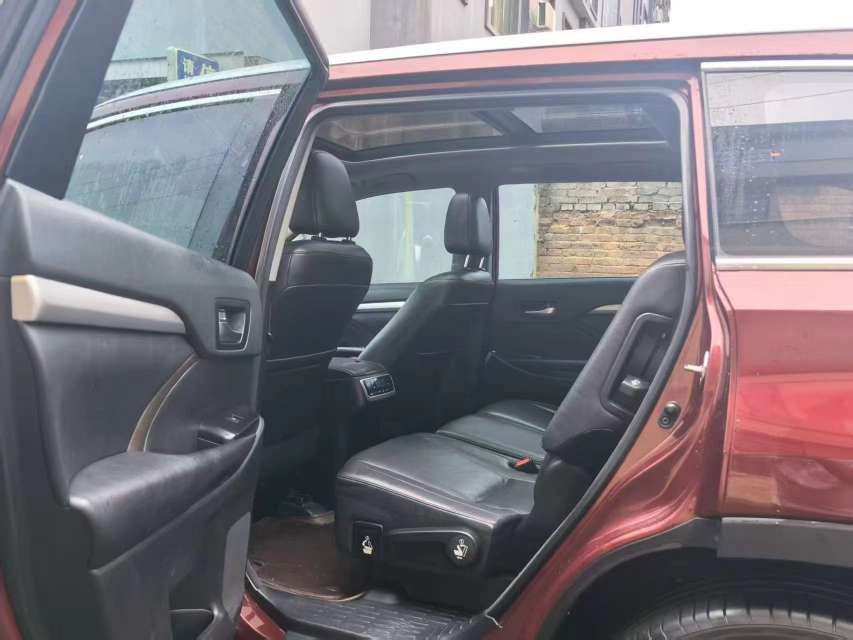 Toyota Highlander 2.0T AWD 7-Seat Luxury 5