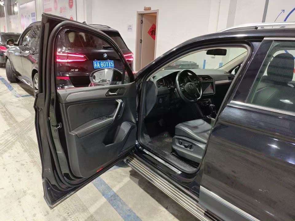 Volkswagen Tiguan L 2020 2.0TSI 330TSI 2WD Comfort Edition 4