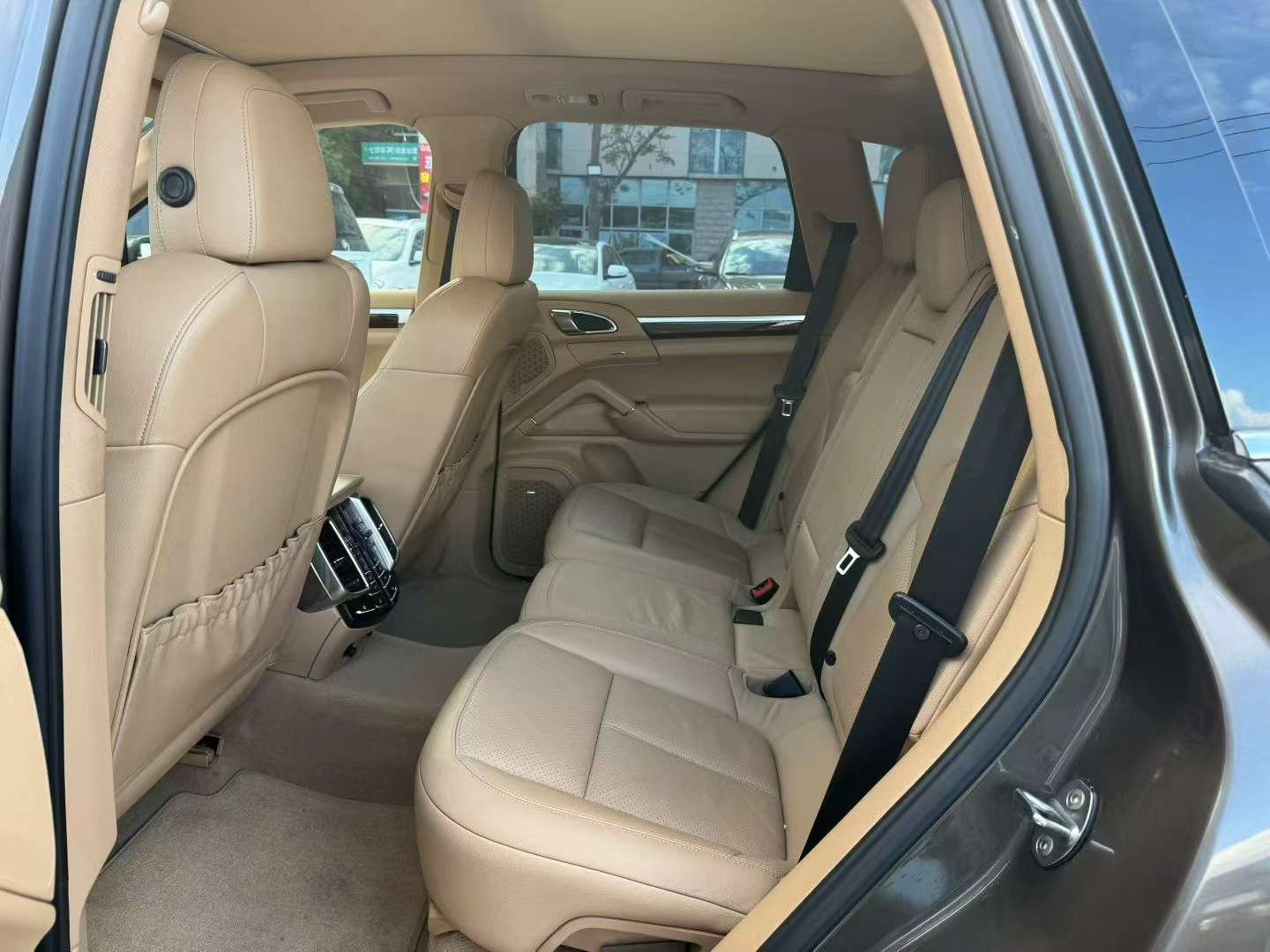 Porsche Cayenne 5