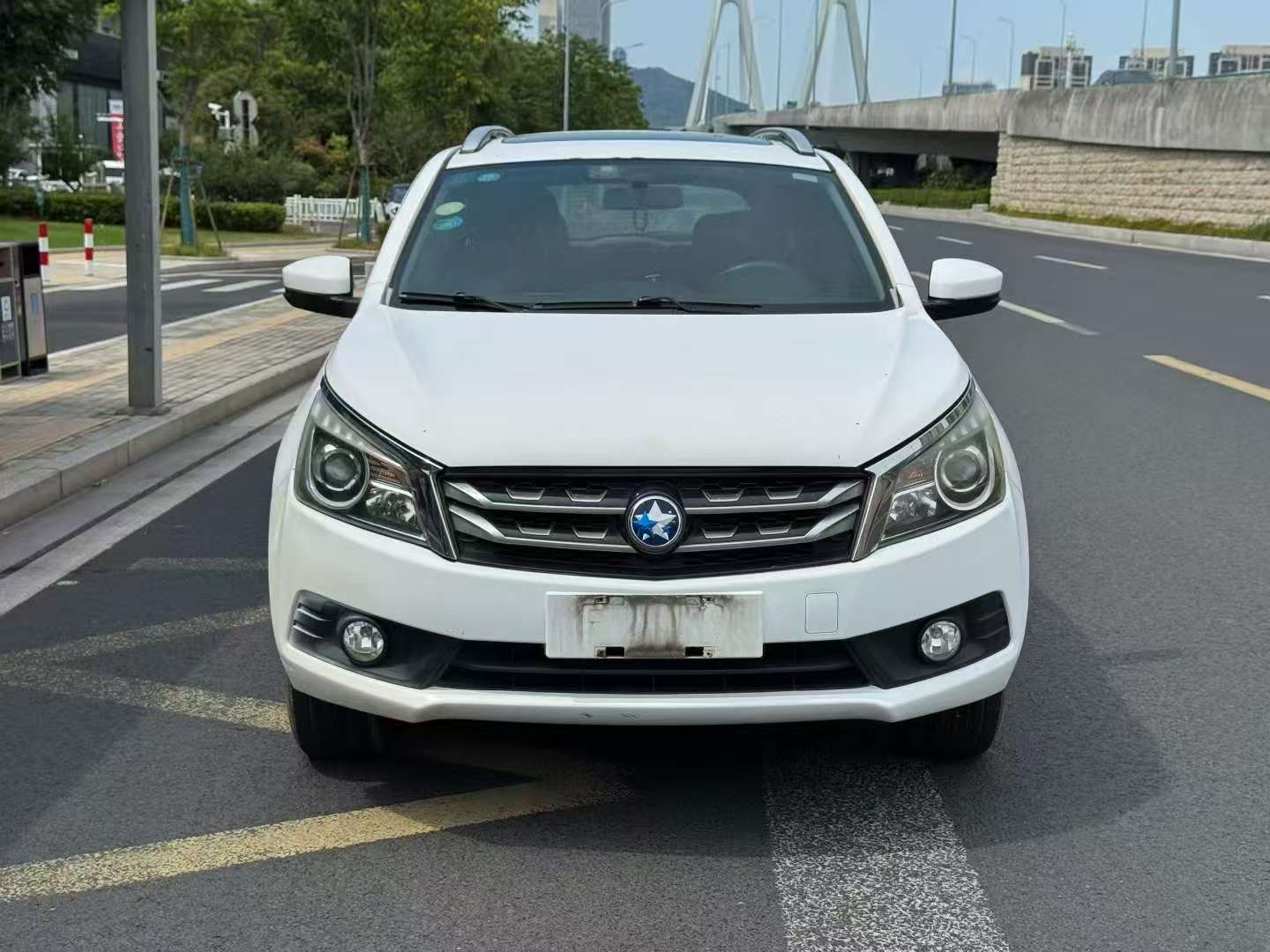 Venucia T70 2.0L Automatic Sunroof 2