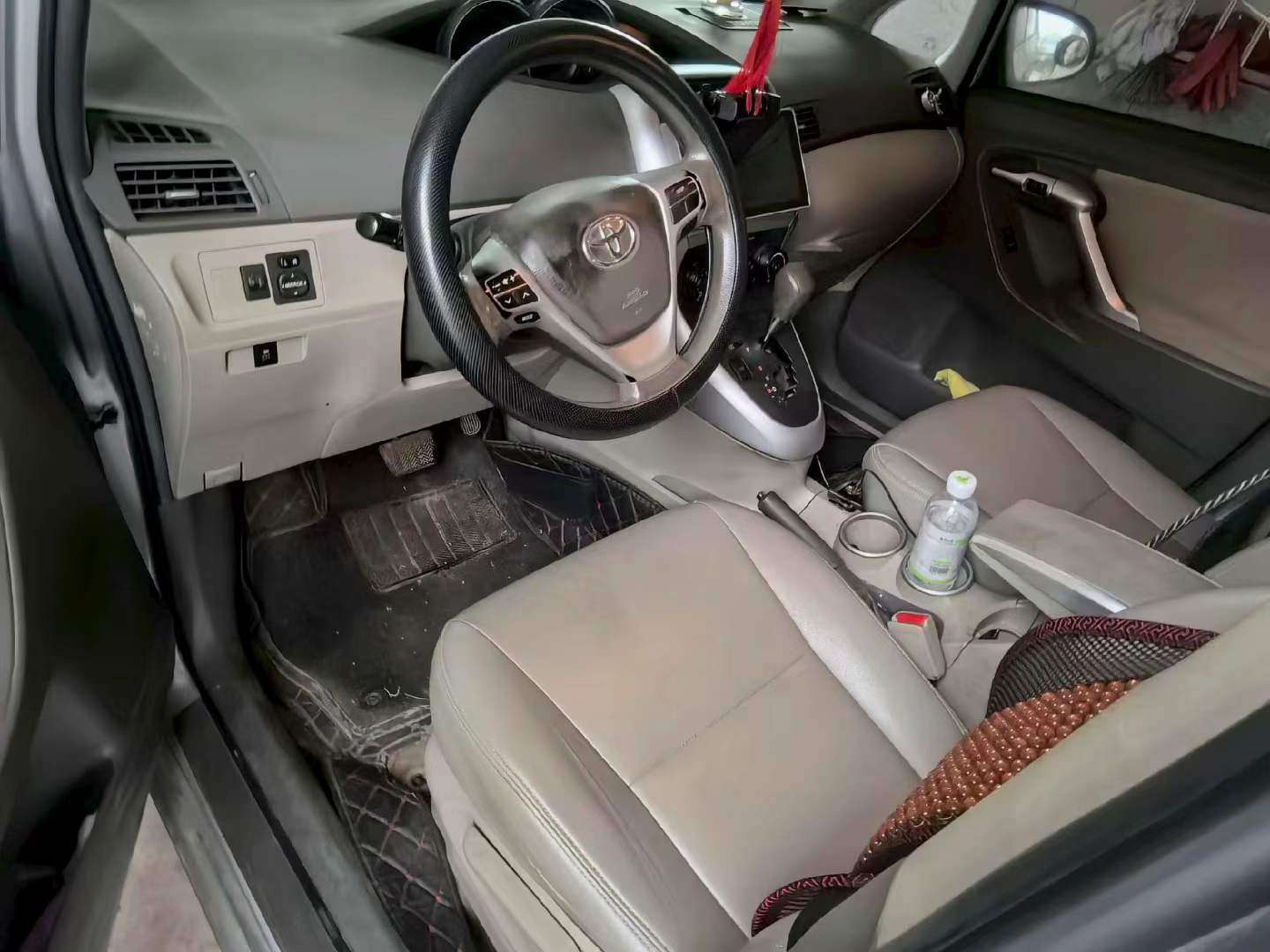 Toyota Yizhi 2013 1.8L Automatic 3